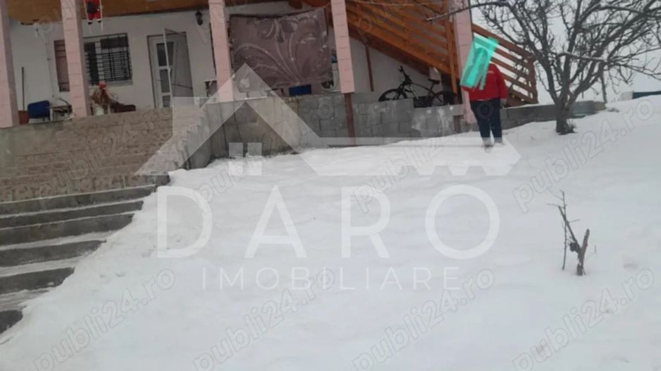 vând casă în Sângeorgiu de Mureș - Poză 7