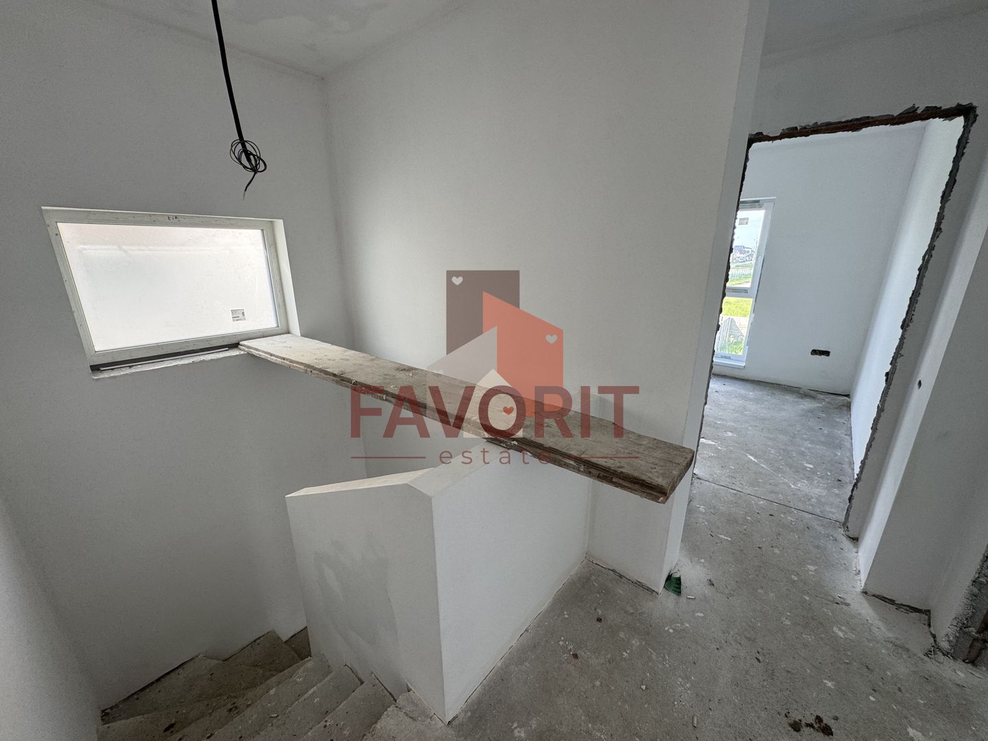 Duplex 5 camere ,despartit prin camera tehnica, finisat la cheie in Mosnita - Poză 12