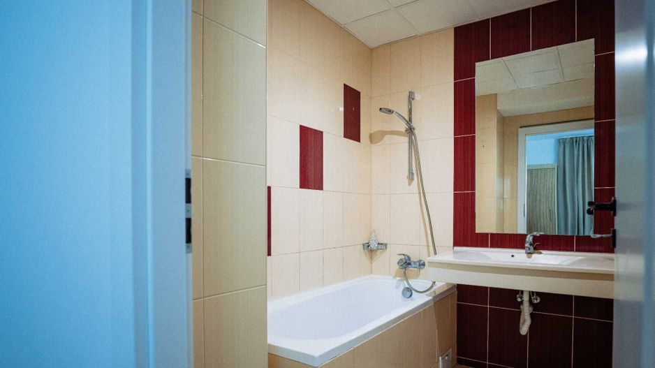 Inchiriere apartament 3 camere - RIN GRAND HOTEL - in hotel - Poză 6