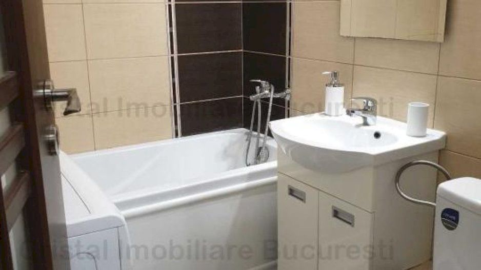 De vanzare, Garsoniera ,Marriott ,Zona 13 Septembrie, Sector 5 - Poză 5