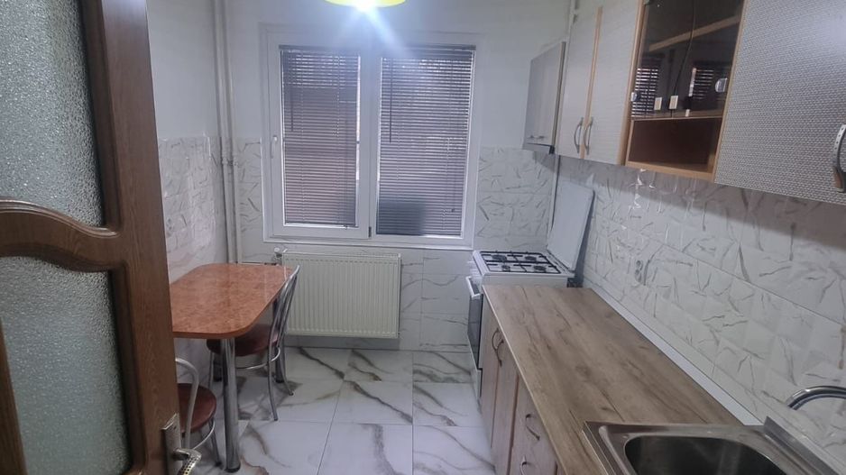 Apartament 2 camere Pajura, disponibil imediat, loc parcare - Poză 1