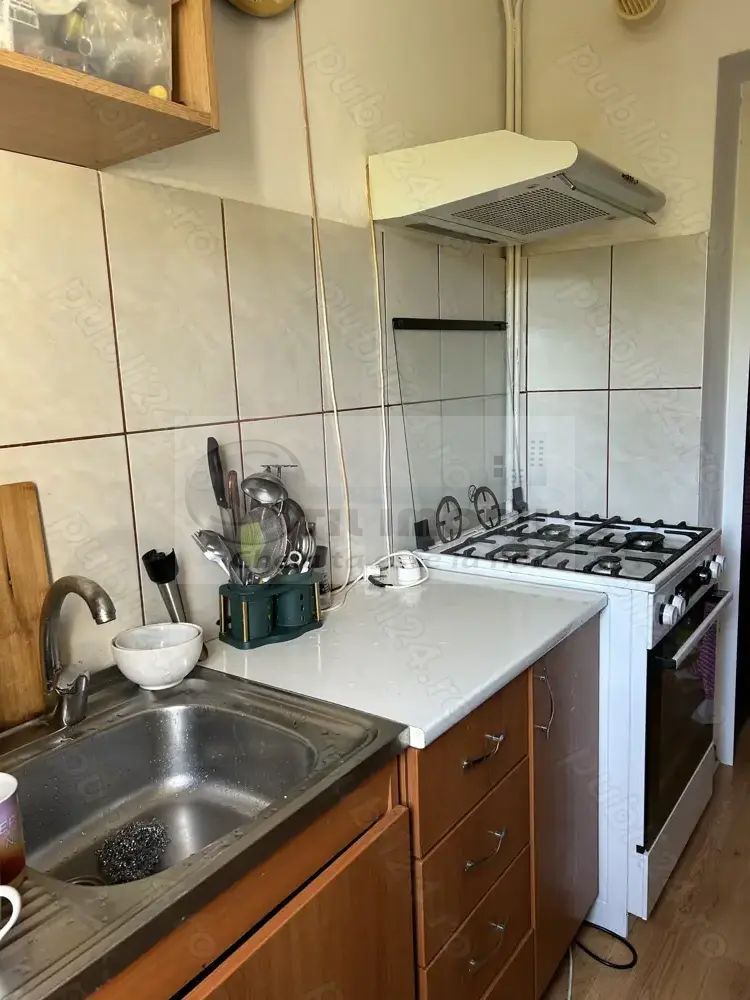 Ap cu 3 camere în Păcurari,izolat+geam la baie - Poză 9