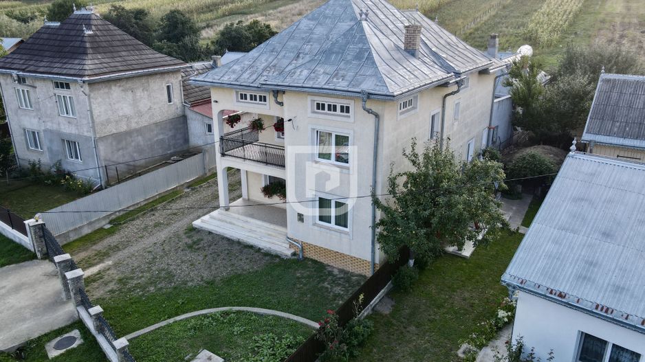 Casă 5 camere, 2.800 mp teren, Dărmănești – 13 km Suceava - Poză 1
