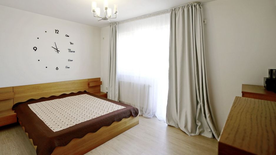 Ideal gradinita P+2, 8 cam, 6 dormt 6 bai, 3 garaje teren 650 mp, - Poză 77