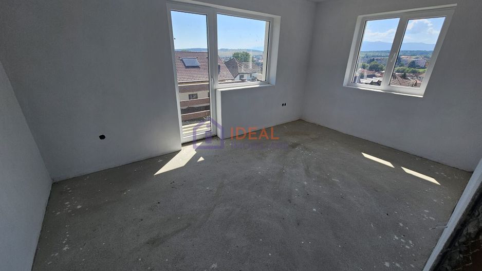 Casa cu 5 camere si vedere panoramica, in Cisnadie - Poză 4