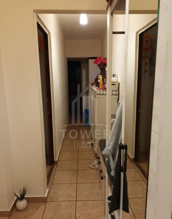 Apartament decomandat 2 camere Vasile Aaron 50mpu - Poză 1