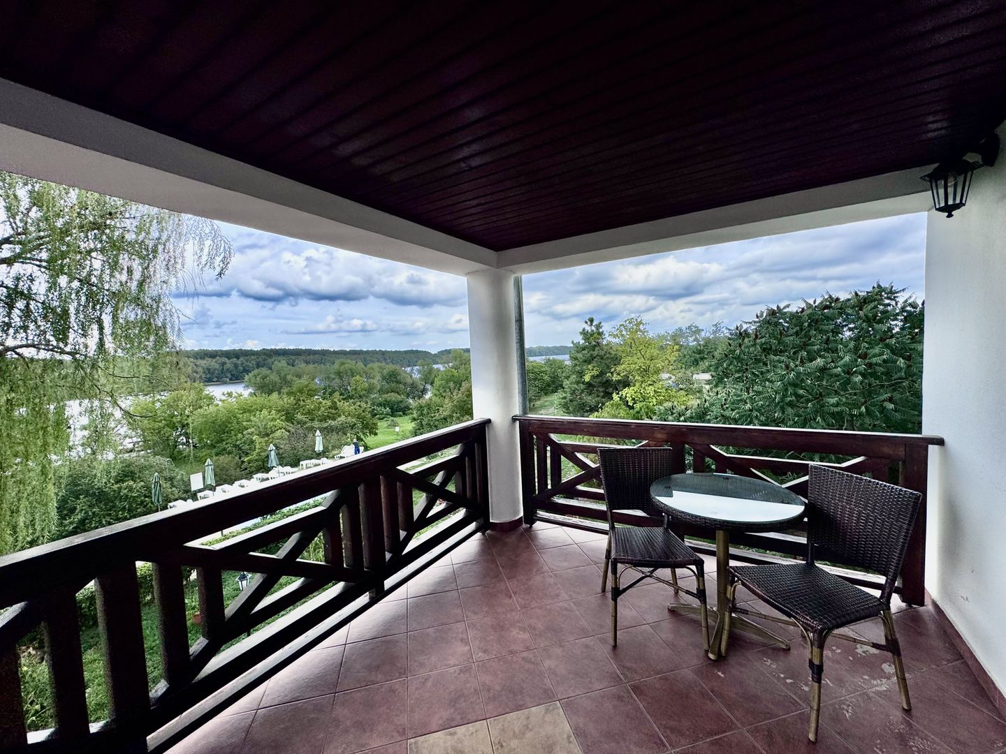 Hotel 20 camere Delta Dunarii 50 m deschidere teren 6000 mp acces auto - Poză 13