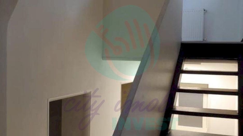 Casa consolidata in anul 2003 - spatiu comercial - Poză 8