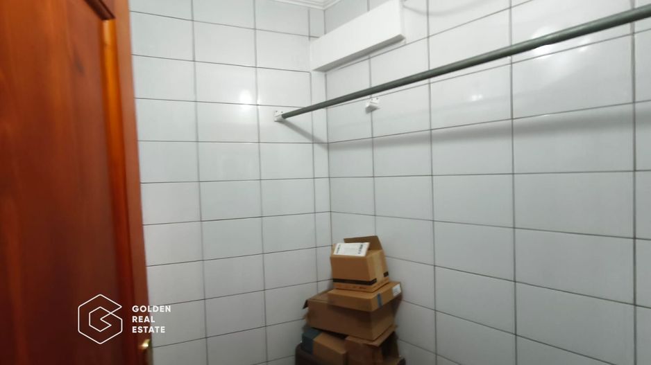 Apartament spatios cu 2 balcoane, centrala proprie, zona Micalaca - Poză 8