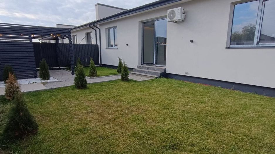 Casa Parter !4 dorm.+2 bai+2 parcari+teren liber 167mp! Calitate la su - Poză 4