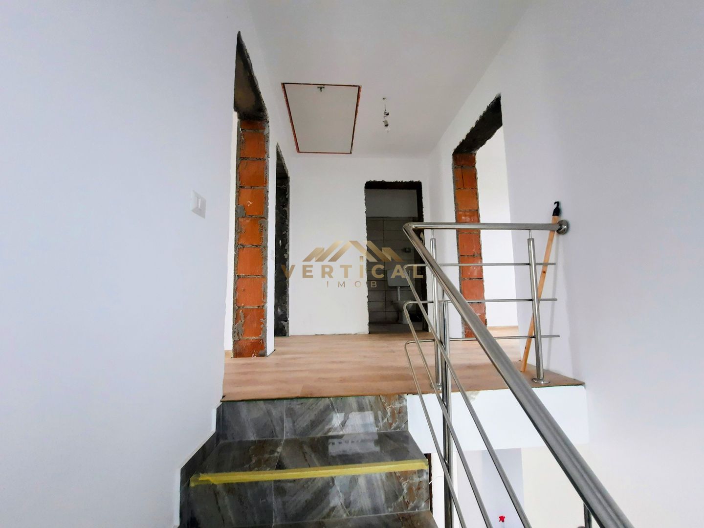 Vila 4 camere in comuna Berceni - Poză 10