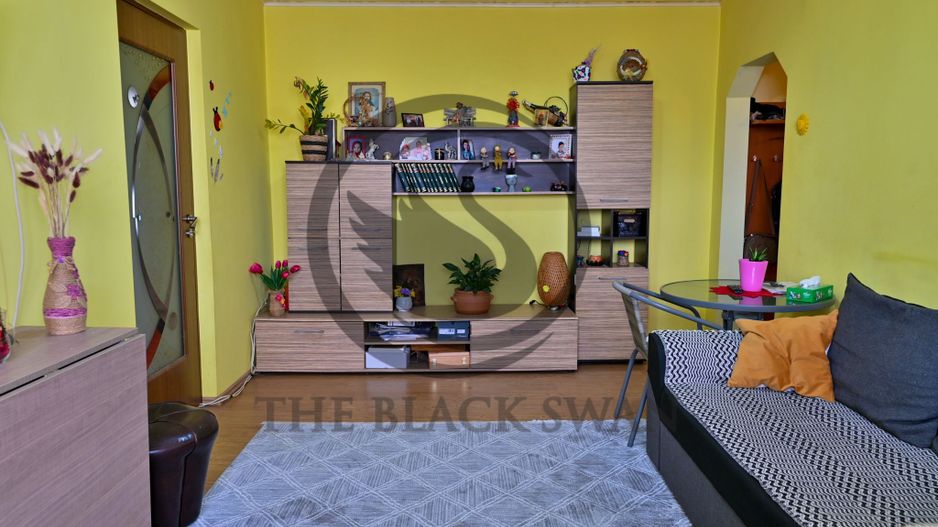 Apartament cu 3 camere de vanzare | Mobilat | Malu Rosu | Comision 0% - Poză 3