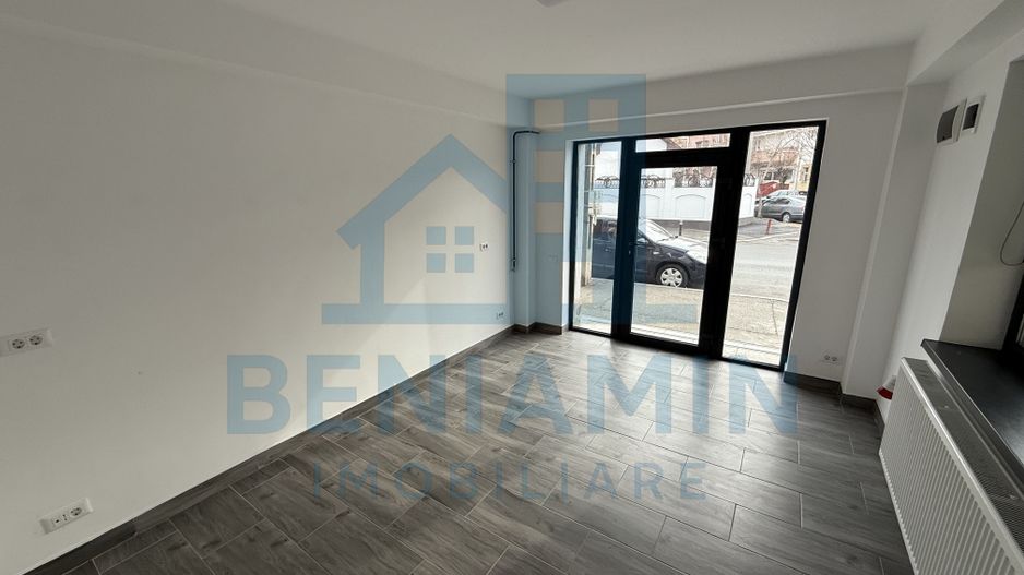 Spatiu Central - Nanterre - 111mp - trafic pietonal - Disponibil - Poză 2