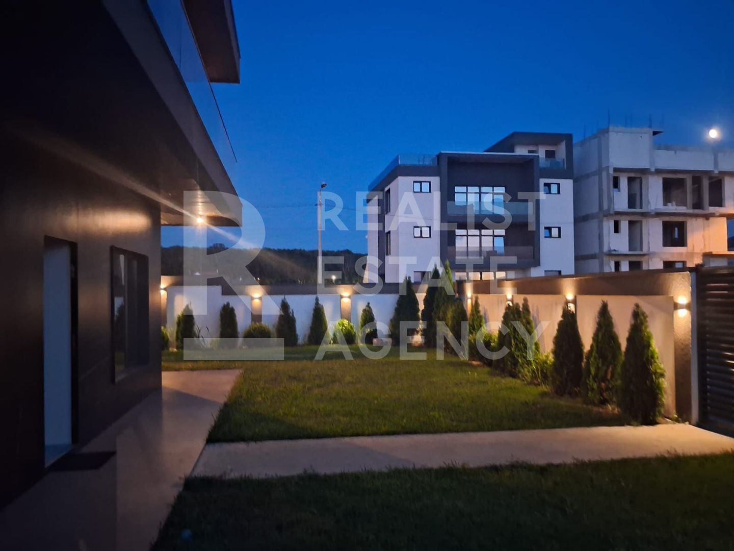 CASĂ PREMIUM DE VÂNZARE – SERENITY 1 TEHNOLOGIE SMART CONFORT SUPERIOR - Poză 4