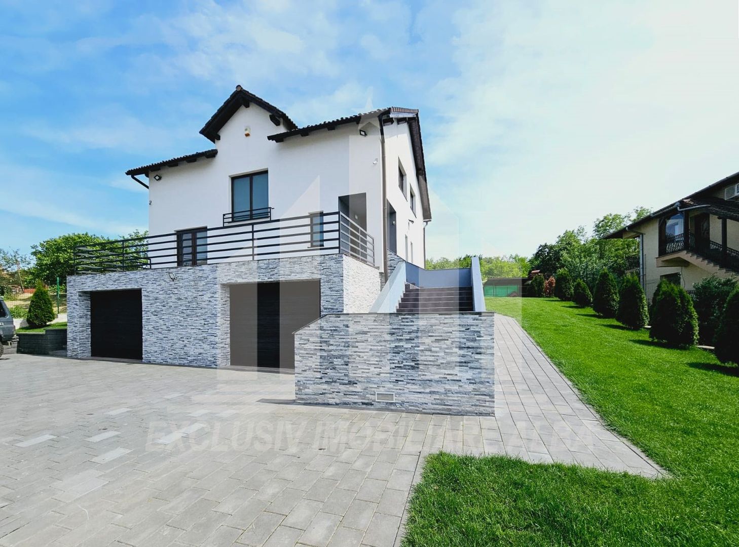 Casa individuala de vanzare, Ultrafinisata - Poză 1