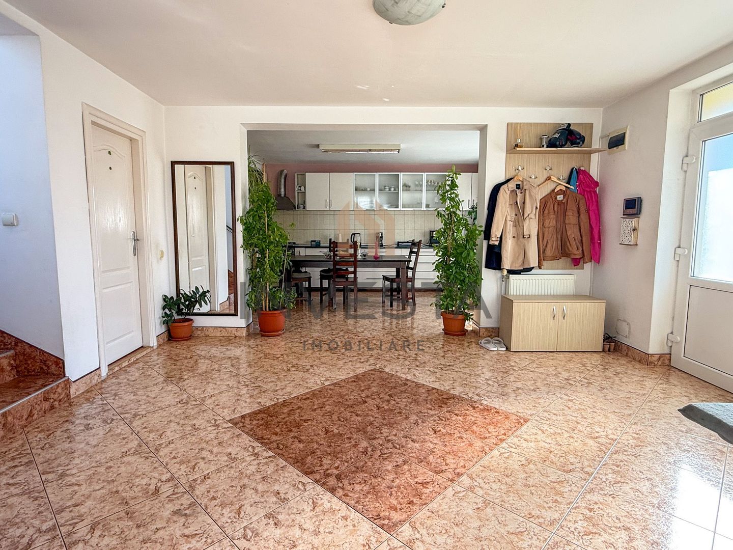 Casa individuala, Cartier Europa, retrasa de la strada principala! - Poză 5