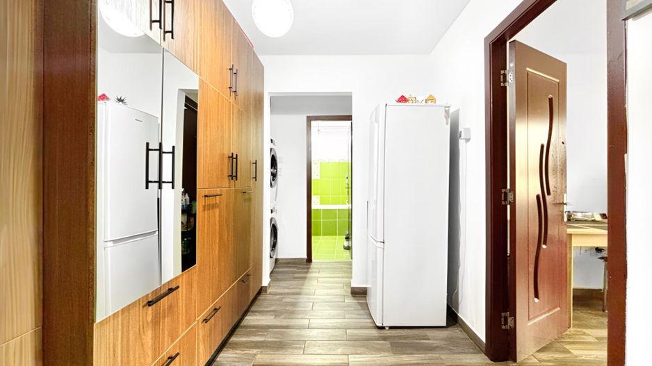 De vanzare | Decomandat 2 camere | Et 3 | Finisaje moderne | Soarelui - Poză 10