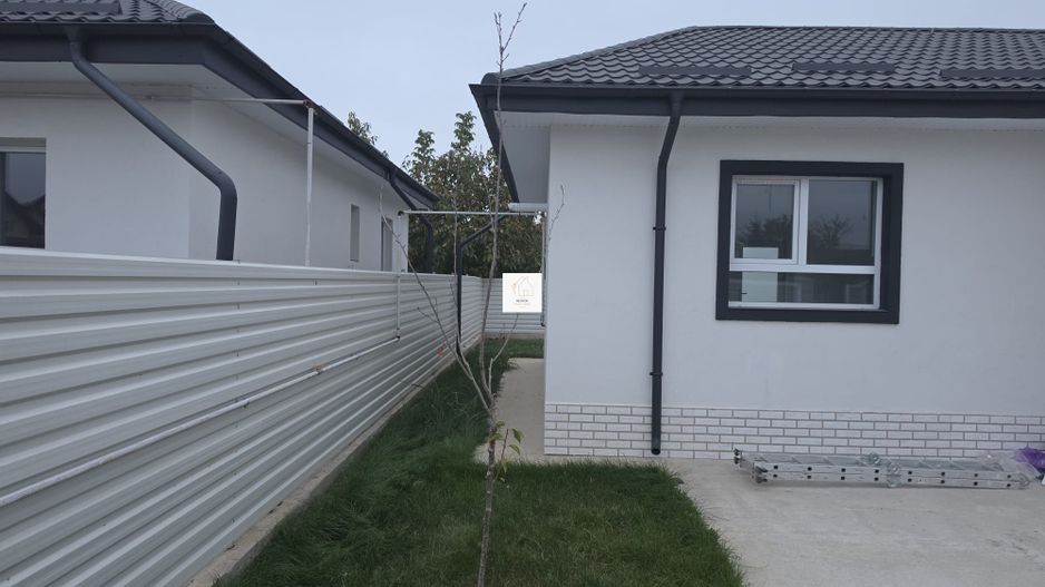 Casa 4 camere Crevedia - Poză 5