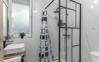Proprietate premium cu design elegant și multiple upgrade-uri - Poză 8