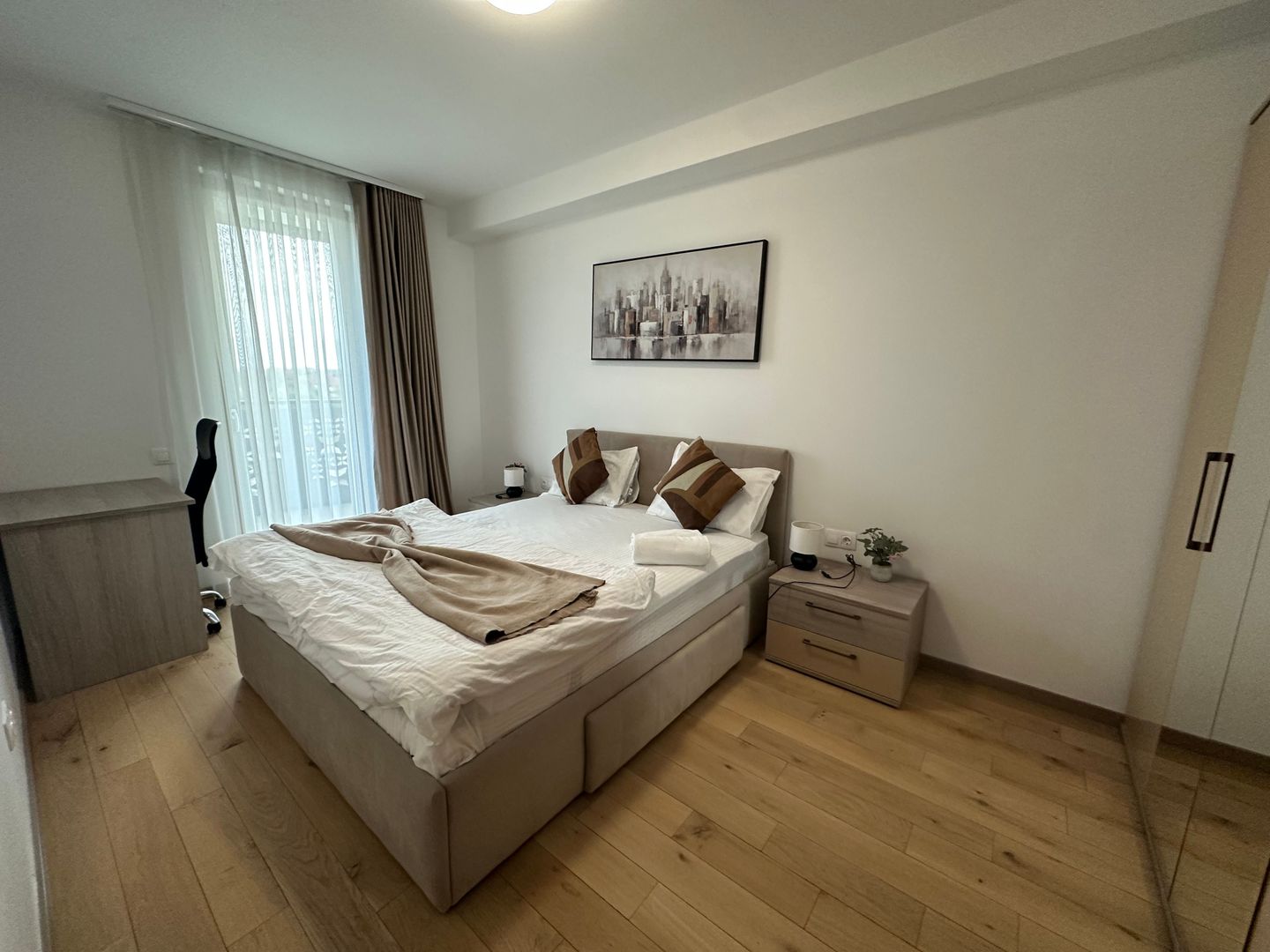Apartament bloc nou 3 camere - parcare subterana - Poză 26