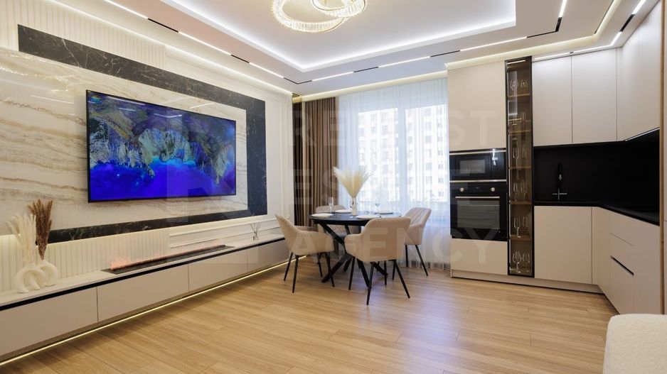 Vânzare apartament 3 camere 72 mp, str. Ioana Radu, Buiucani - Poză 1