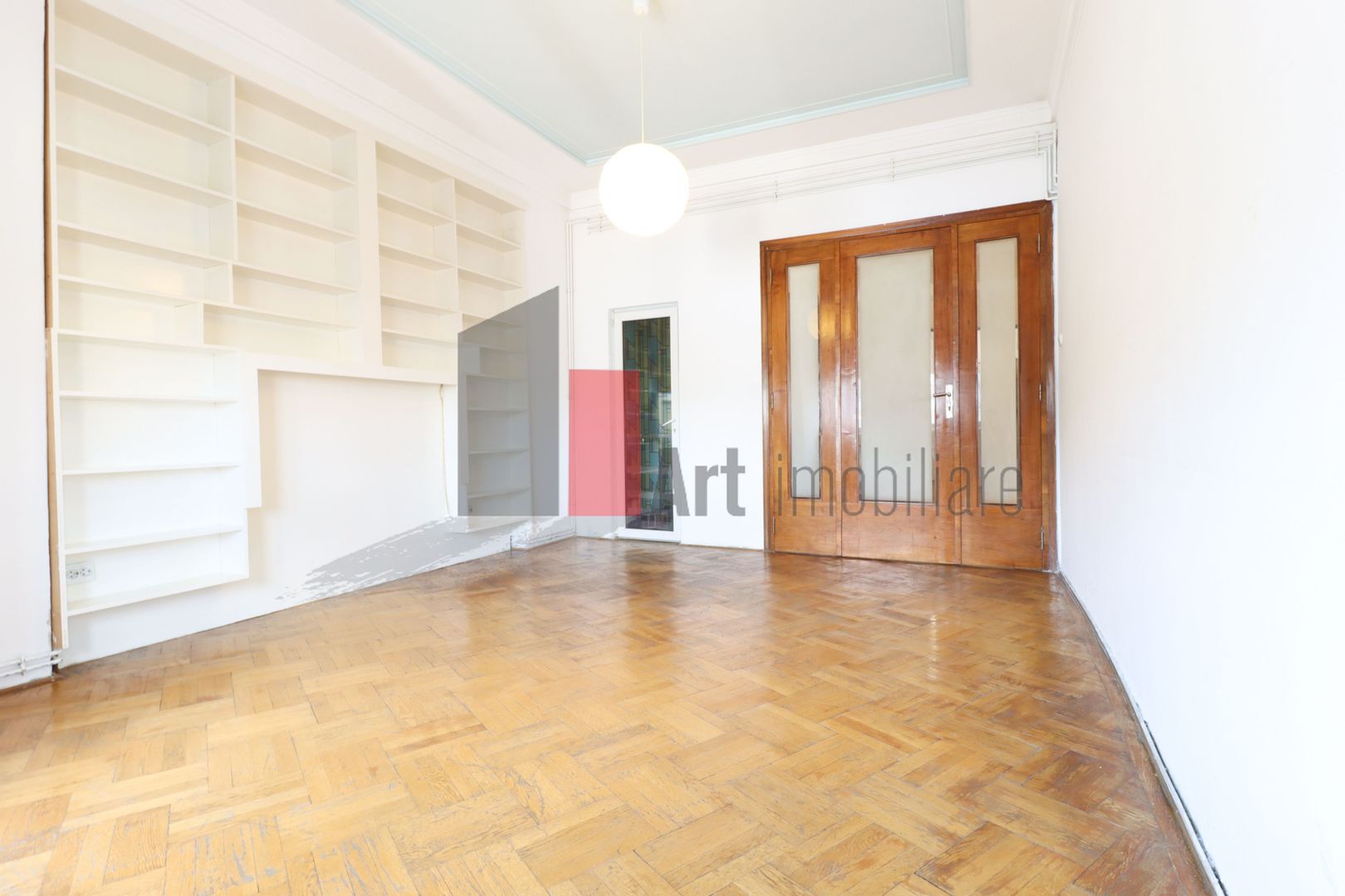 Apartamentul "DEKORA", bloc Art Deco, interior compartimentat de exceptie - Poză 22