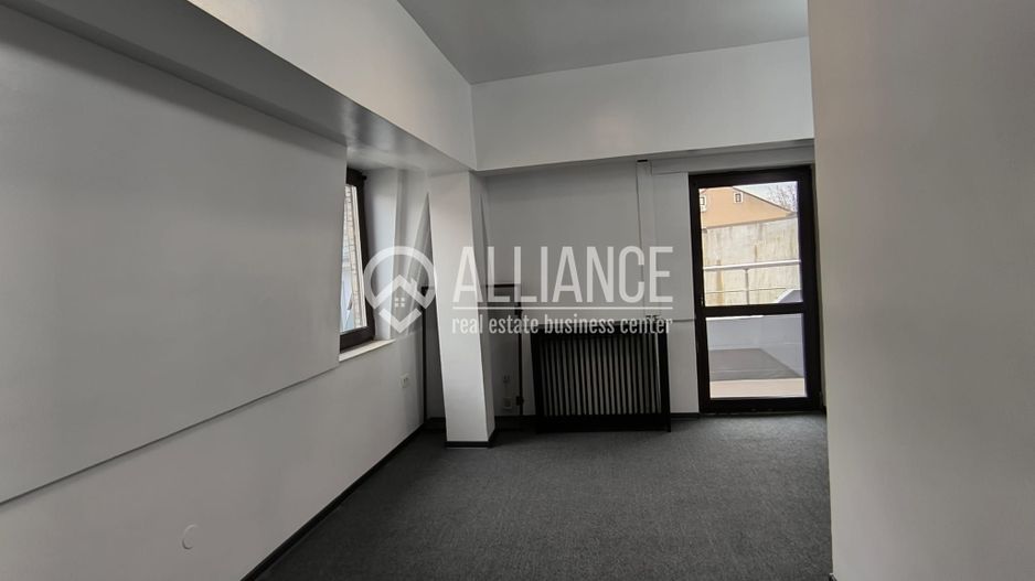 CENTRU PIATA UNIRII - Birouri luminoase cu terasa ! - Poză 12