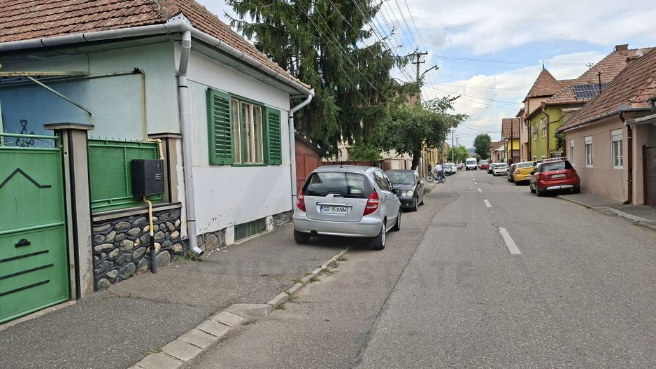 Casa individuala D+P+Pod teren 252 mp baie cu geam si curte in Sibiu - Poză 5