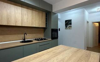 Apartament cu 3 camere decomandat - Cortina North - Poză 4