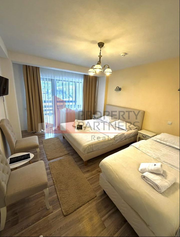 Pensiune la cheie de vânzare în Bran – Afacere cu 10 camere plus piscina - Poză 19