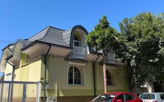 BRASADAS vinde casa cu gradina in zona CENTRALA. - Poză 1