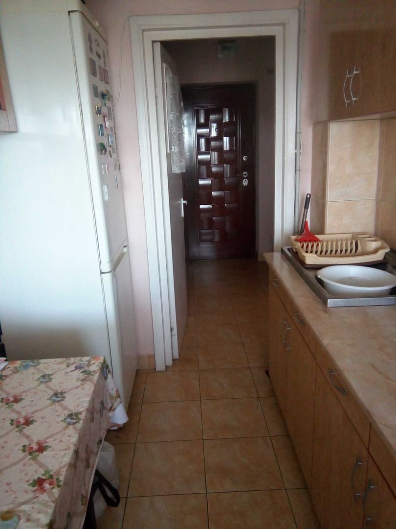 Apartament cu 2 camere - Poză 1