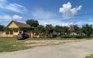 Oază de liniște aproape de Oradea | Casă renovată cu grădină și garaj - Poză 14