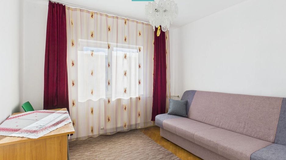 Apartament decomandat cu patru camere de inchiriat - Poză 3