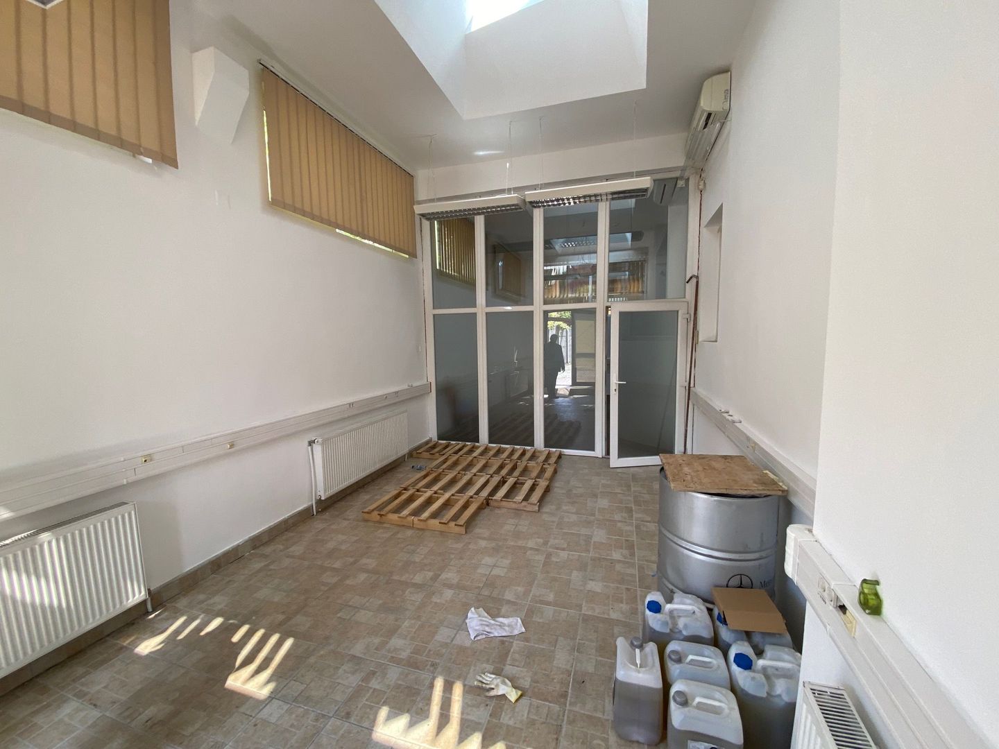 Spatiu de birou sau comercial - Poză 14