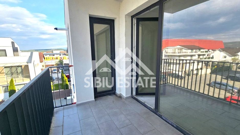 Apartament 2 camere decomandate si terasa - Poză 1