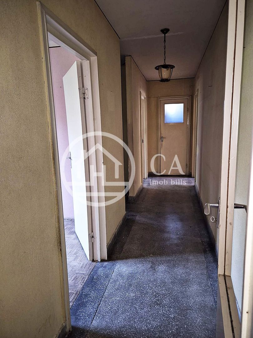Apartament cu 4 camere de vânzare în zona Cantemir, Oradea - Poză 6