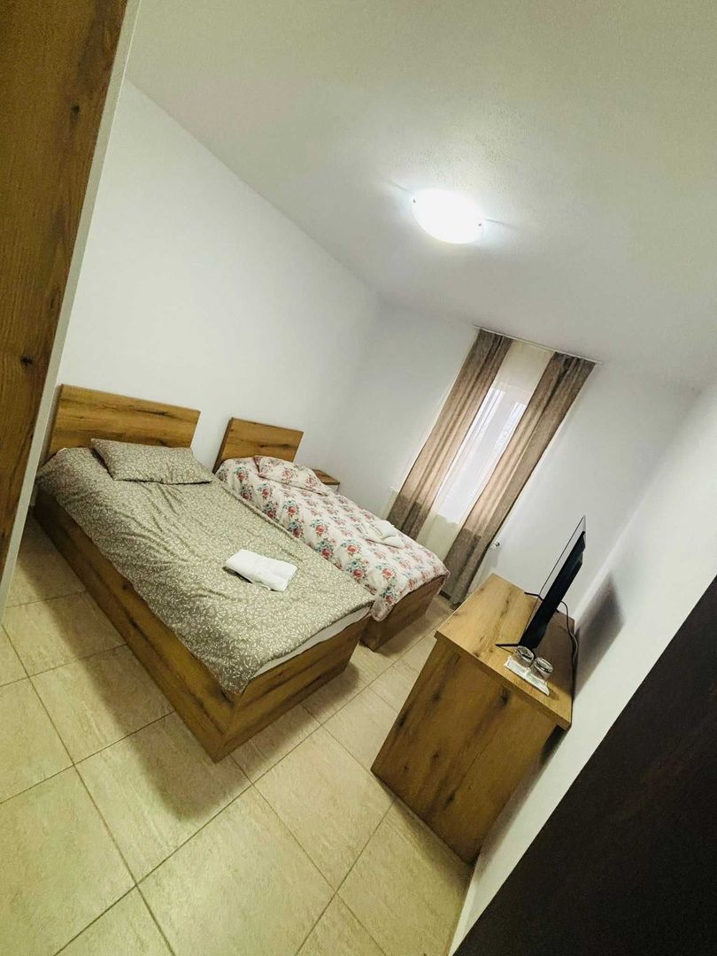 Motel cu restaurant de inchiriat - Poză 3