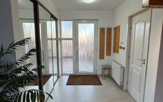 Casă mobilată zona Paleu - Poză 22