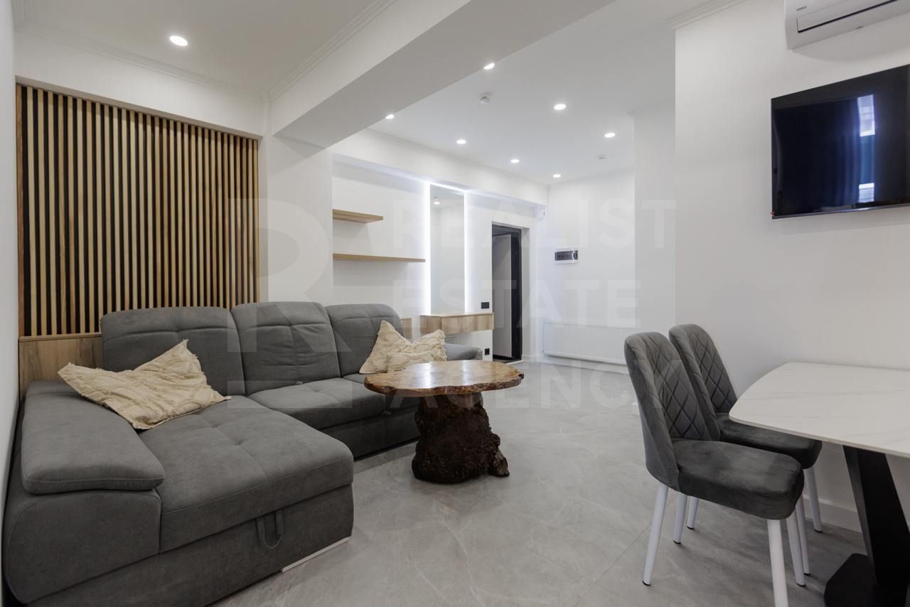 Chirie,  apartament, 2 camere, str.ada Calea Ieșilor, Buiucani - Poză 1