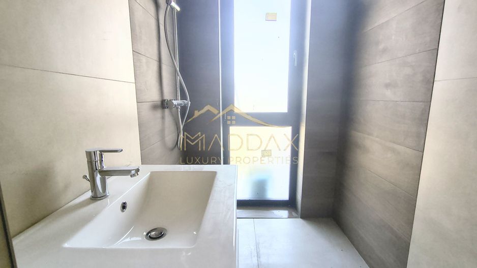 Vila moderna 6 camere // 190mp // teren 300mp // Tunari - Poză 20