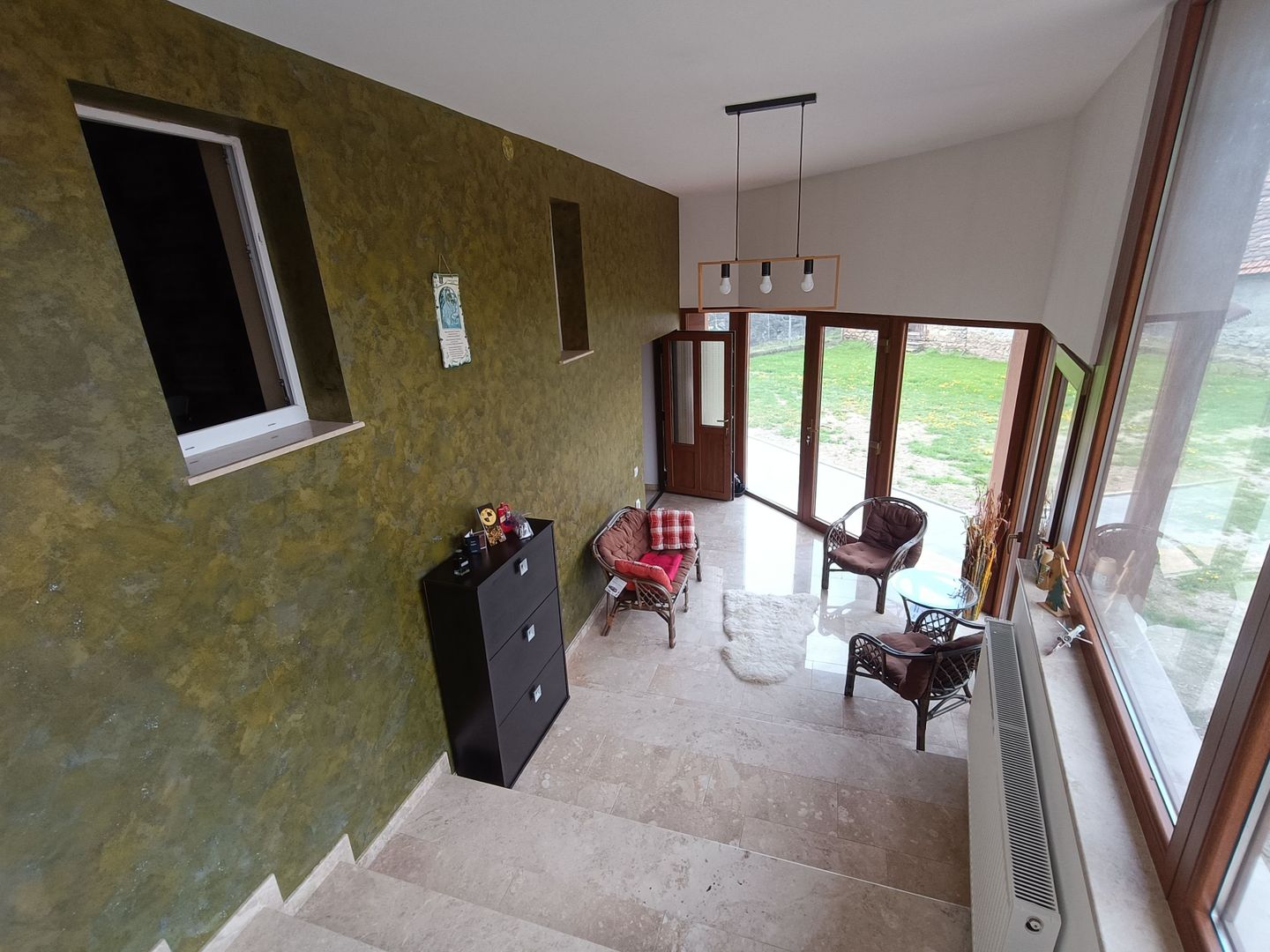 Casa cu 3 camere, 150 mpu, mobilata, utilata, garaj, curte, Ampoita - Poză 6