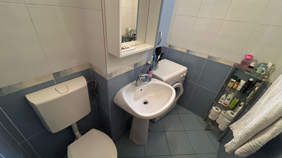 Apartament 3 camere, parter inalt - zona Cetate - Poză 8