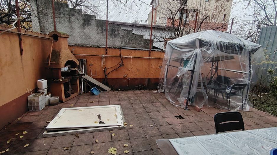 Vilă spațioasă P+1+M cu curte și garaj – Colentina - Poză 17