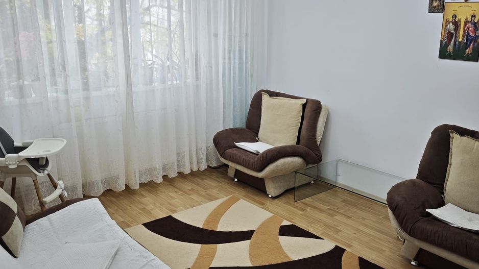 Apartament 3 Camere cu Centrală Proprie și Parcare – Sector 3 - Poză 2