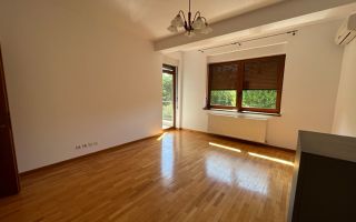 Vila spatioasa 6 dormitoare | gradina | Garaj - Poză 10