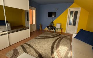 Casă cu teren central în Miersig 20 km de Oradea - Poză 4