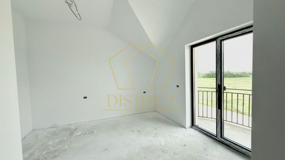 Duplex spatios cu 4 camere | Covaci - Poză 5