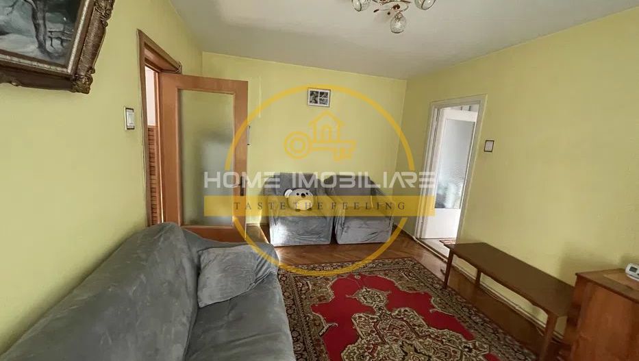 Zona Podu Ros/ Apartament 3 camere/ Etajul 1 - Poză 2