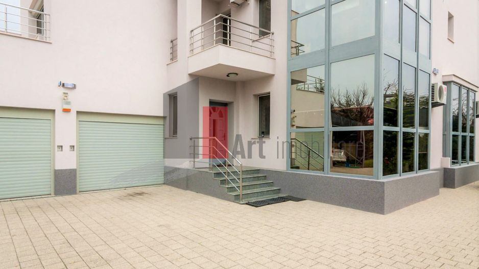 Vila luxoasa cu piscina si curte generoasa - Pipera - Poză 2